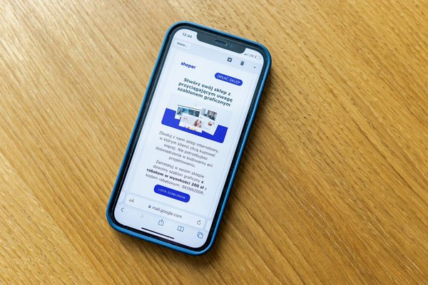 What are the best practices for managing storage and backups on a Synology DS918+ in a home office?